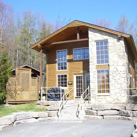 La Bannik Villa Ville-Marie Luaran gambar