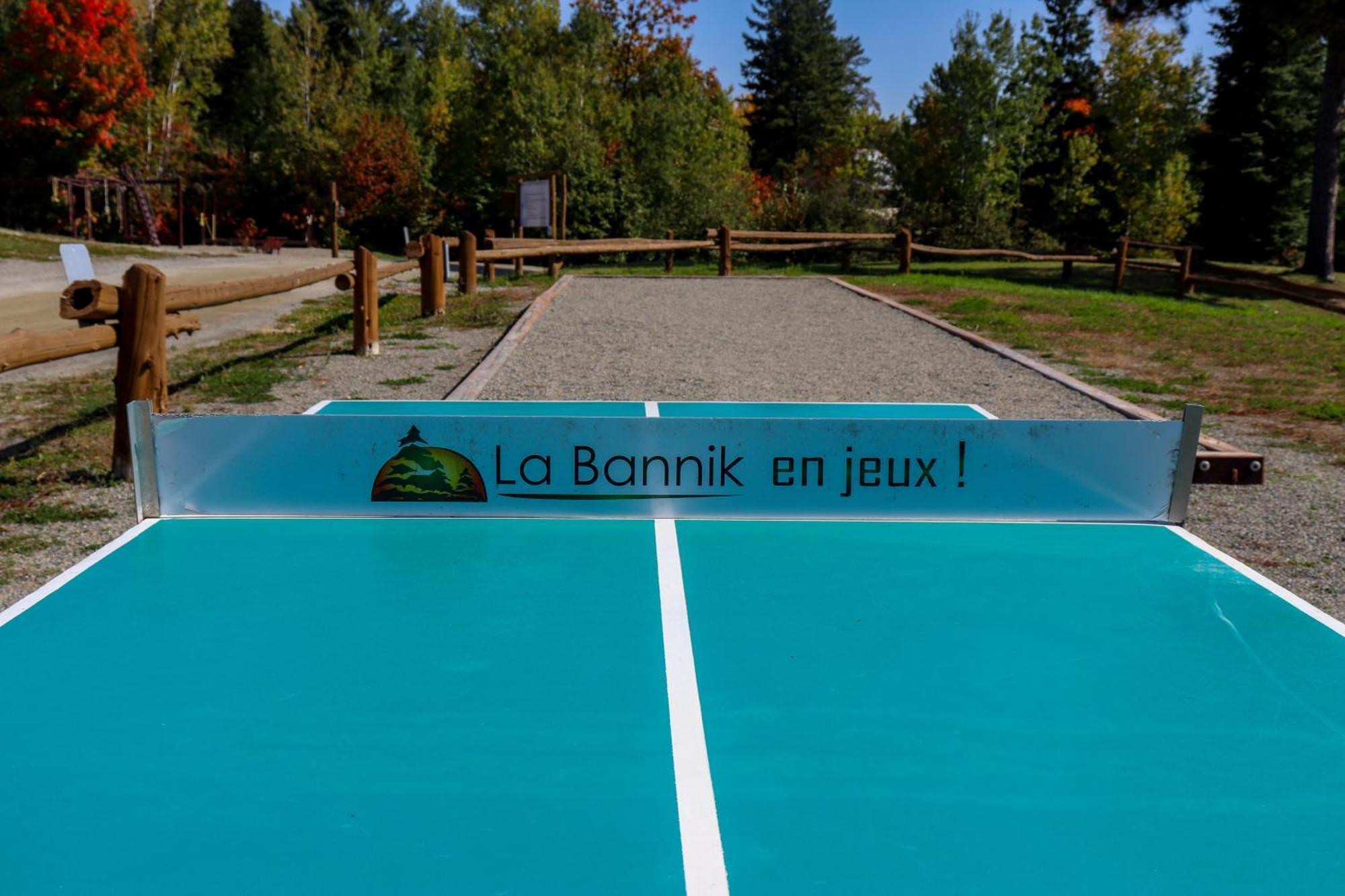 La Bannik Villa Ville-Marie Luaran gambar